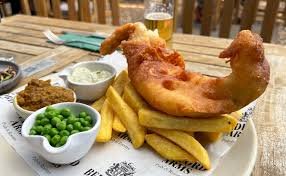 The Ultimate Guide to Traditional British Foods Every Visitor Should Try